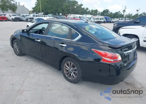 2015 Nissan Altima 2.5 S z USA, uszkodzony, nr VIN 1N4AL3AP0FC499341